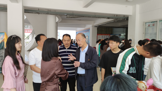 说明: https://mmbiz.qpic.cn/mmbiz_png/nhm2EcibicjBOdf2zSFksMdP9bpZPyV4KpdFvmVn42aJmUb02kS2oB1Ind5ib9nAgpgNk0eS1psLzHnmhachsunkg/640?wx_fmt=png
